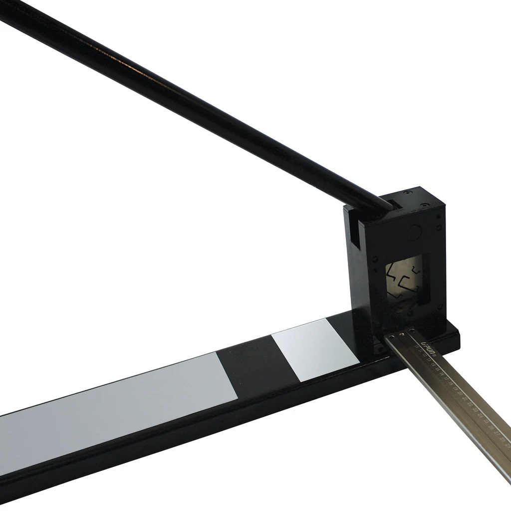 UAQ4G - Hand Lever Action DIN Rail Cutter - Image 4
